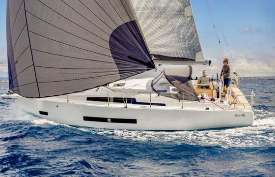 Sailboat Hanse Hanse 360 11.3m