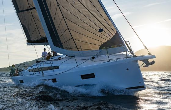 Sailboat Jeanneau Sun Odyssey 415 12.35m