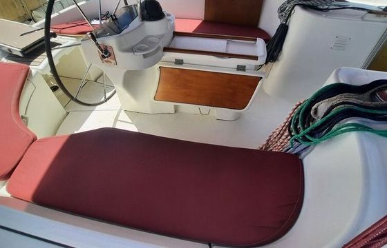 Sailboat Beneteau Oceanis 411 12.5m