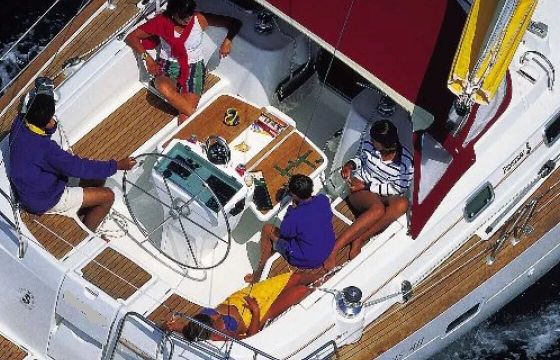 Sailboat Beneteau Oceanis 411 12.5m