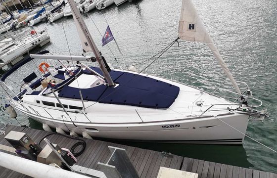 Sailboat Jeanneau Sun Odyssey 42i 12.85m