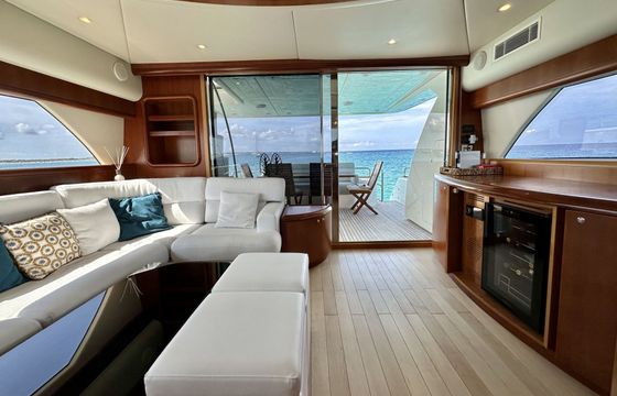 Motor yacht Uniesse 66 2600hp