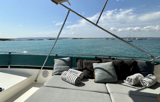 Motor yacht Uniesse 66 2600hp