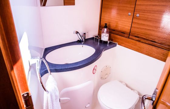 Sailboat Bavaria 40 Cruiser 11.99m