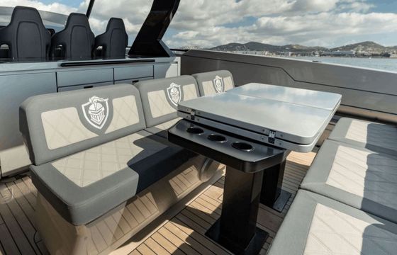 Motorboat Canados 49 1200hp