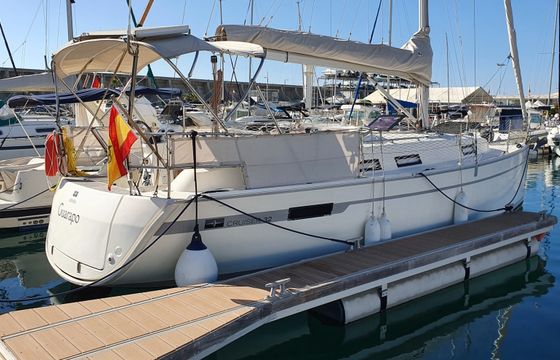 Sailboat BAVARIA 32 Cruiser 10m