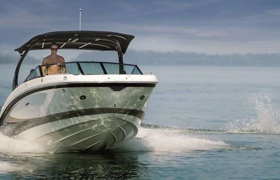 Motorboat Sea Ray 270 300hp