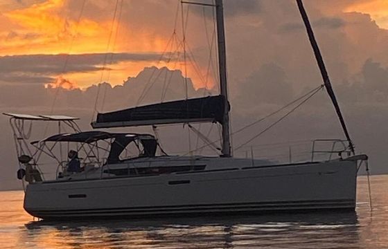 Sailboat Jeanneau Sun Odyssey 379 11.34m