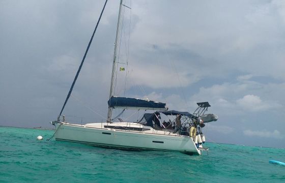 Sailboat Jeanneau Sun Odyssey 379 11.34m