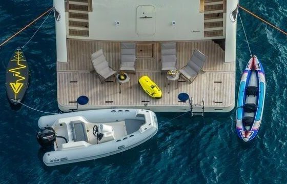 Motor yacht Up to Date 2024 400hp