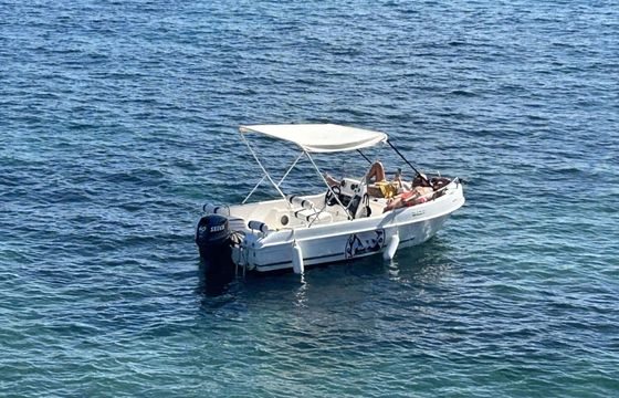 Motorboat Estable 455 15hp