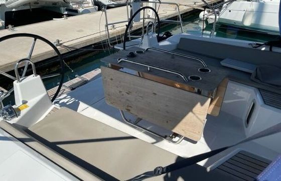 Sailboat Bénéteau Oceanis 40.1 12.87m