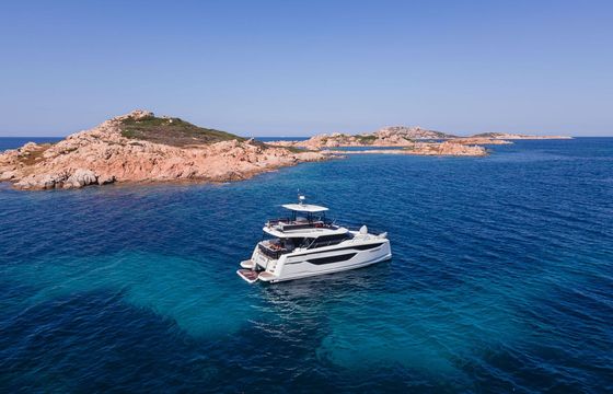Motorboat PRESTIGE Yachts M48 320hp