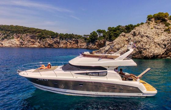 Motorboat JEANNEAU PRESTIGE 440 FLY 850hp