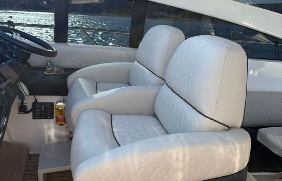 Motor yacht Princess V58 2140hp