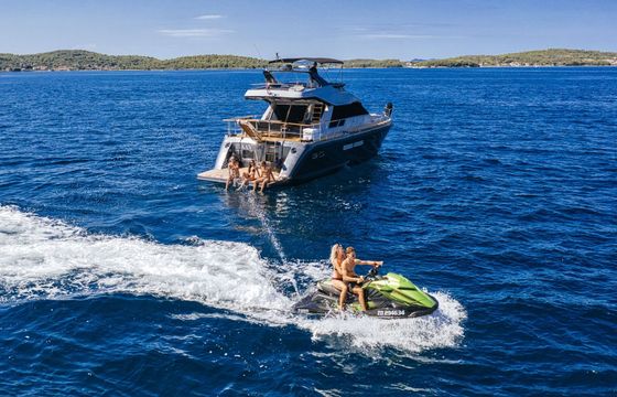 Motor yacht Horizon Elegance 52 2hp