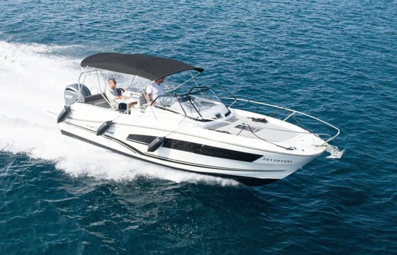 Motorboat Jeanneau Cap Camarat 7.5 WA 250hp