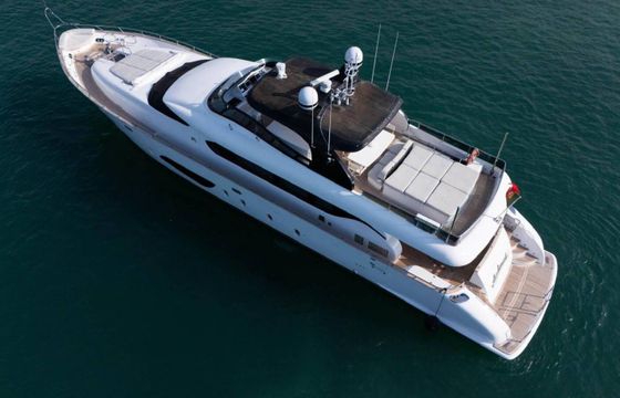 Motor yacht Maiora 90 3800hp