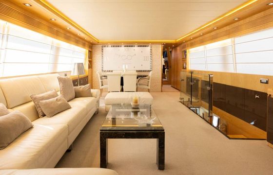 Motor yacht Maiora 90 3800hp