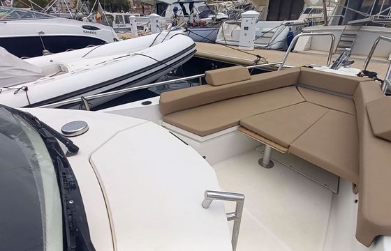 Motorboat AXOPAR TTOP 28 300hp