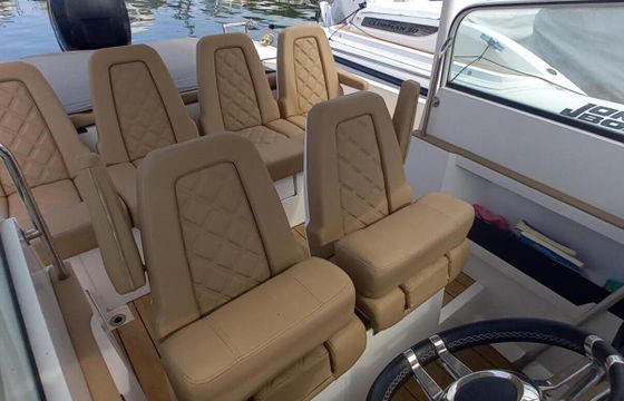 Motorboat AXOPAR TTOP 28 300hp