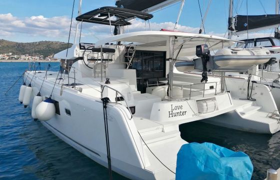 Catamaran Lagoon-Bénéteau Lagoon 42 - 4 + 2 cab. 12.8m
