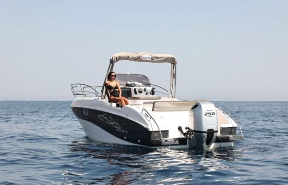 Motorboat Aquabat Sport Infinity 850 Bianca 280hp