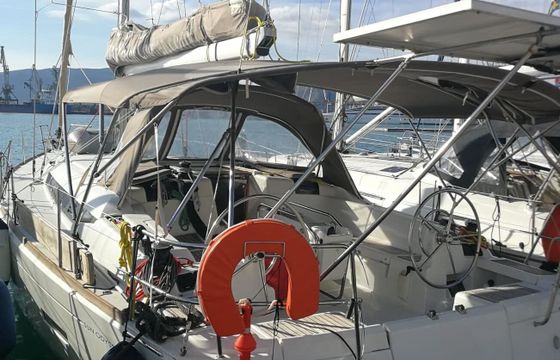 Sailboat Jeanneau Sun Odyssey 439 13.4m