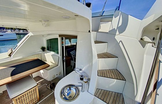 Motorboat LAGOON 43 POWER 580hp