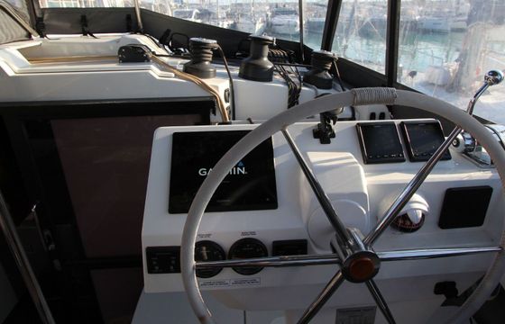 Catamaran Fountaine Pajot Tanna 47 14m