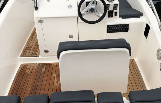 Motorboat CLEAR LIBRA 650 Open 150hp