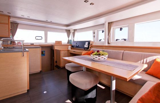 Catamaran Lagoon 450 13.96m