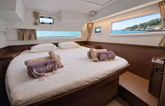 Catamaran Lagoon 42 13m