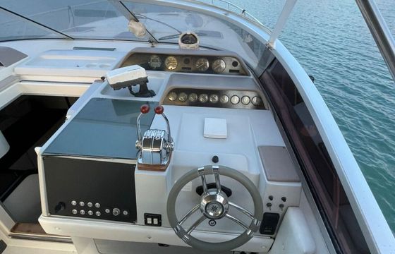 Motorboat Cranchi Mediterranee 40 760hp