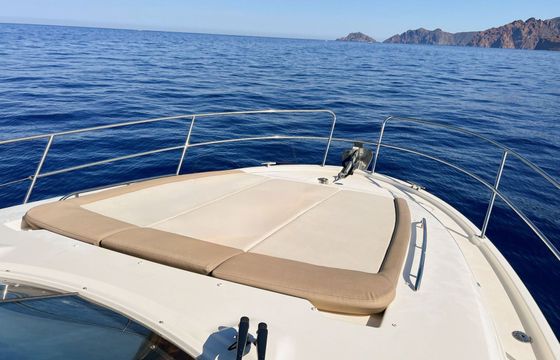 Motorboat Jeanneau Prestige 390 S 620hp