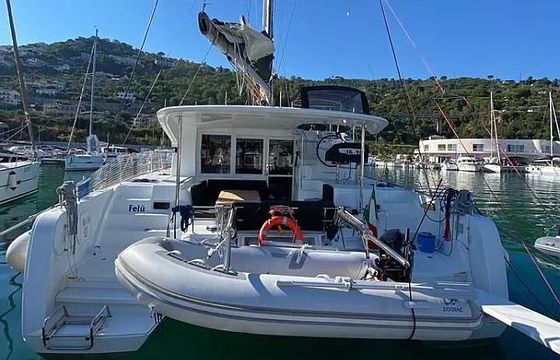 Catamaran Lagoon 40 11m
