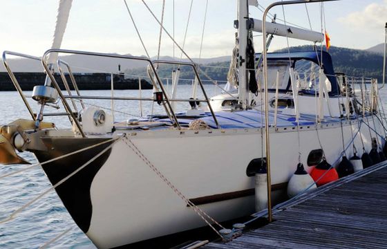Sailboat Amica 42 13m