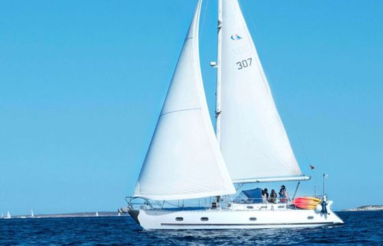 Sailboat Amica 42 13m