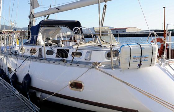 Sailboat Amica 42 13m