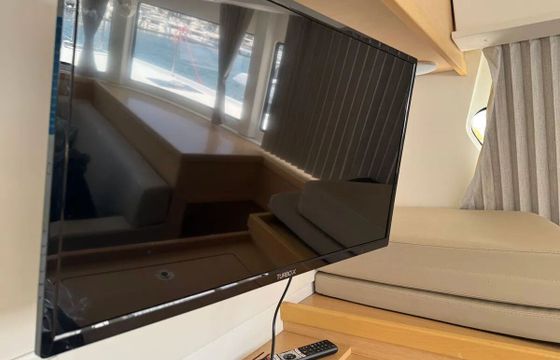 Catamaran Lagoon 42 12.8m