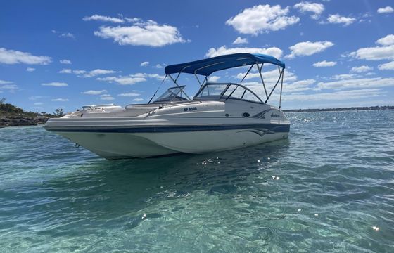 Motorboat hurricane sundeck 250hp