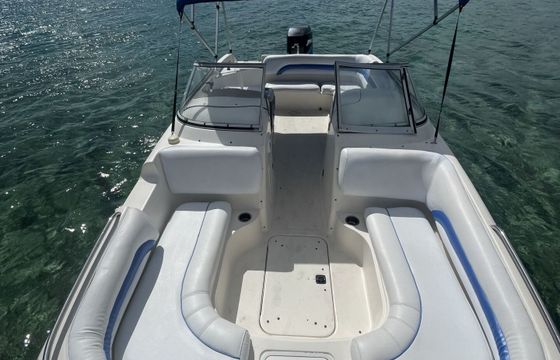 Motorboat hurricane sundeck 250hp