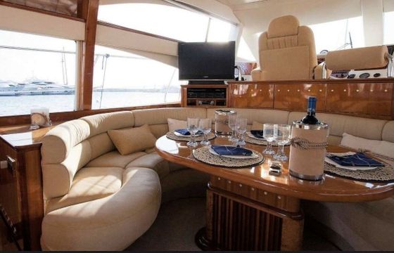 Motorboat Azimut 2000 1534hp