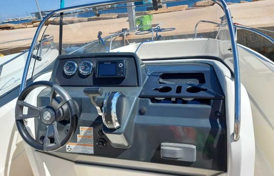 Motorboat Quicksilver Activ 605 Open 115hp