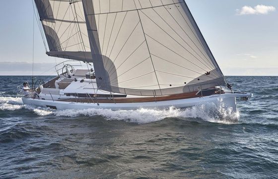 Sailboat Jeanneau Sun Odyssey 319 9.8m