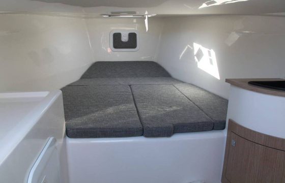 Motorboat CLEAR Libra cabine 650 150hp
