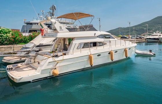 Motorboat Della Pieta 56 Fly Asterion 1000hp