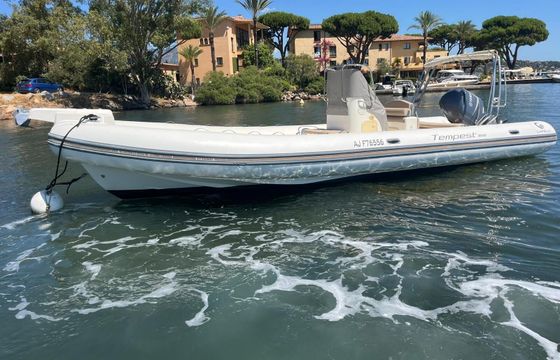 Motorboat Capelli Capelli Tempest 900 350hp