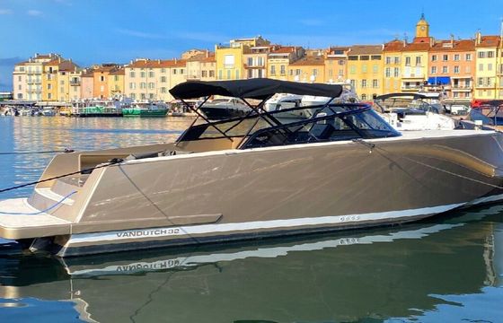 Motorboat VANDUTCH VANDUTCH 32 280hp