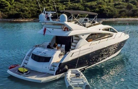 Motor yacht Sunseeker 63 Manhattan 2400hp